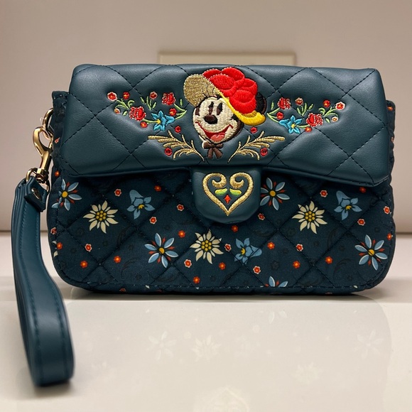 Disney Germany Pavilion Handbags - NEW DISNEY EPCOT GERMANY PAVILION BLACK FOREST MINNIE MOUSE QUILTED WRISTLET